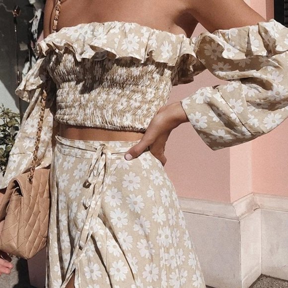 LAST ONE Mayflower 2-Piece Set - Picture 2 of 6